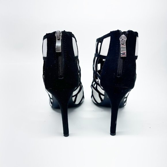 Nyla Checkered Black White Booties - Picture 3 of 5